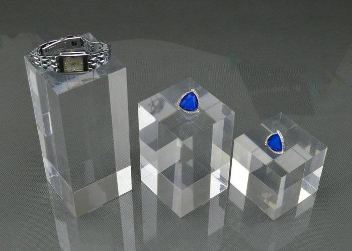 Acrylic Jewelry Display Stands